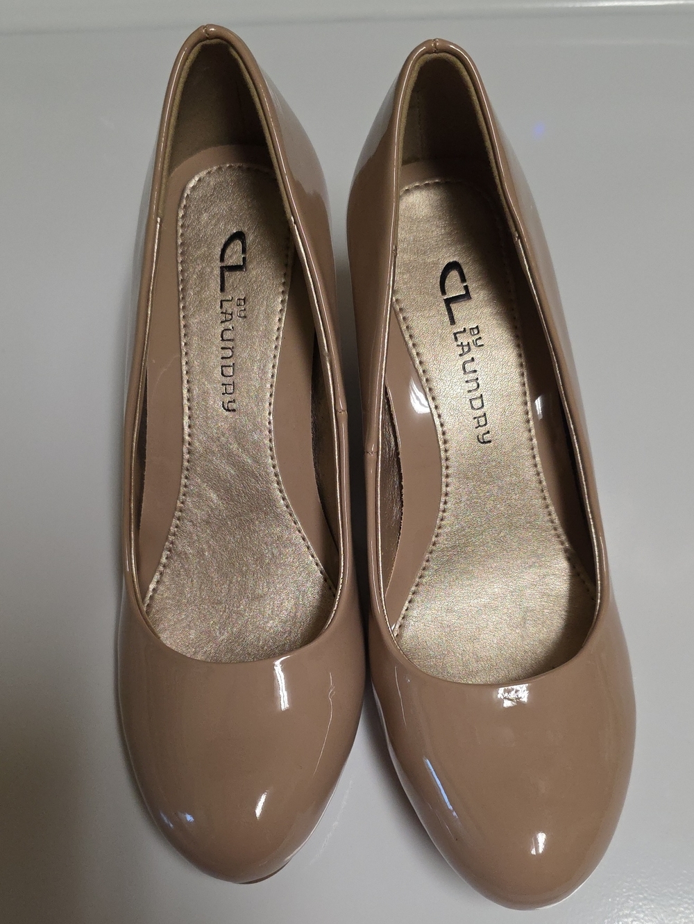 NWOB CL by Laundry Patent Nude Round-Toe Wedge Pumps - Size 7